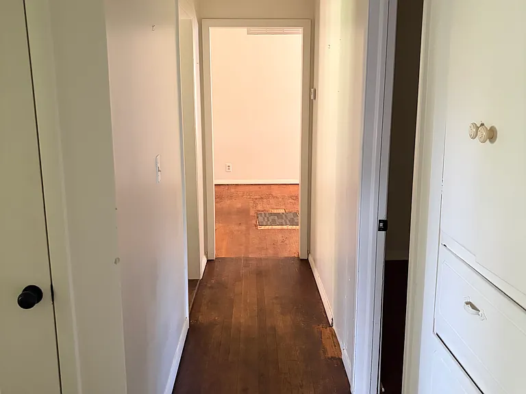 1307 N Broad St — Photo 4