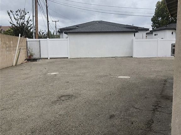 4th image of 13222 Century Blvd