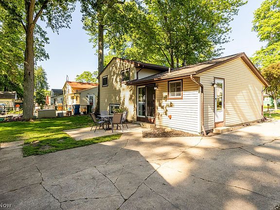 4th image of 5654 Olive Ave