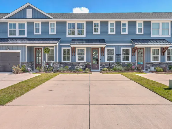 7738 Park Gate Dr, North Charleston, SC 29418