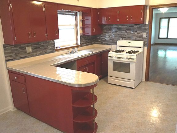 3rd image of 8155 S Saginaw Ave #1