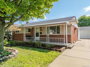 7018 Bison St, Westland, MI 48185