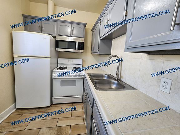 3rd image of 824 Maine Ave APT 11