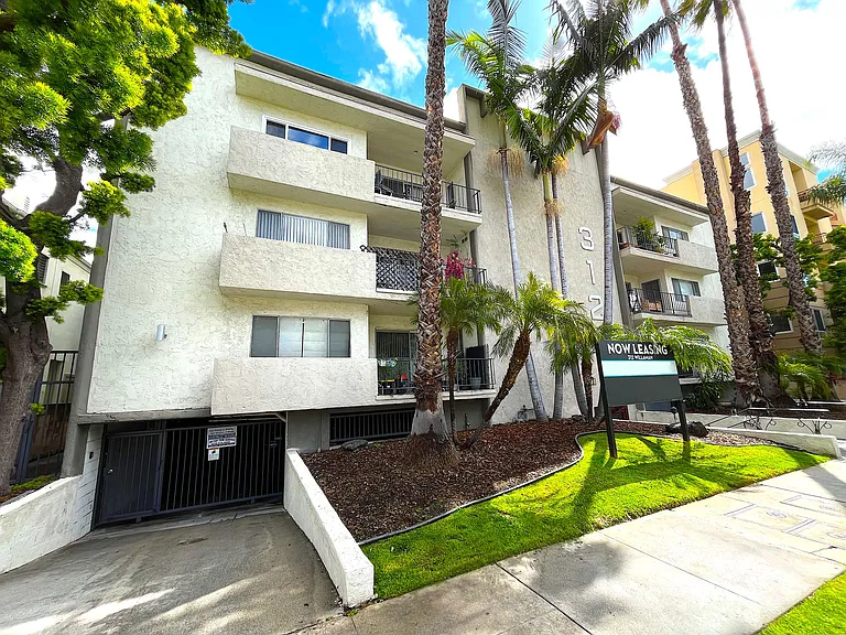 312 S. Willaman Drive — Photo 5