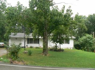 1465 Bieker Rd, Washington, MO 63090