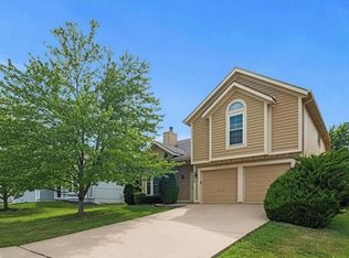 15636 Foster St, Overland Park, KS 66223