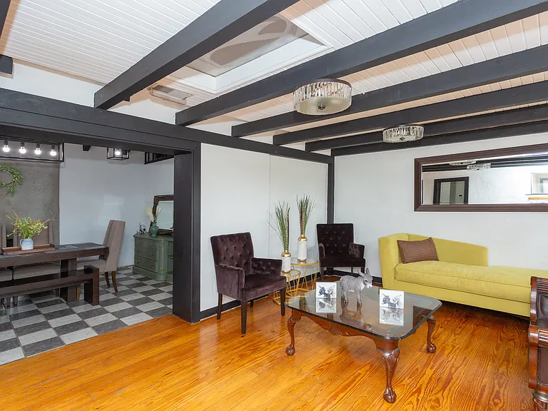 610 W Hermosa Dr — Photo 4