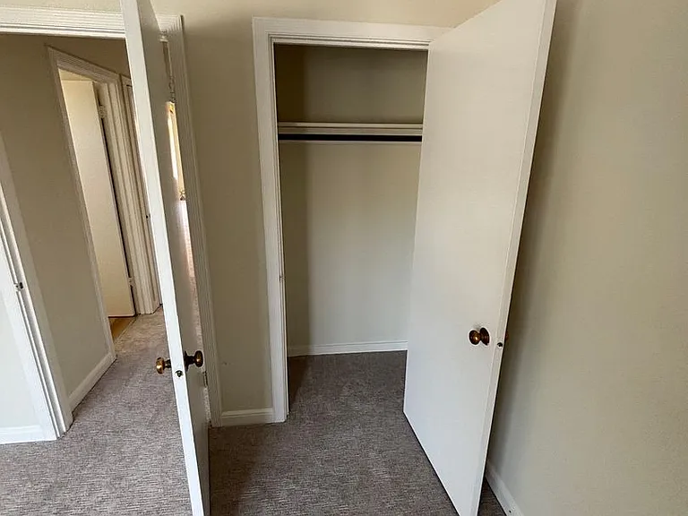 1031 Noel Dr — Photo 13