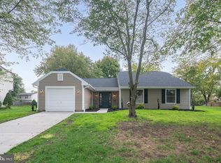 9 Dunhill Dr, Voorhees, NJ 08043