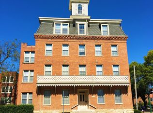 130 E Jefferson St, Iowa City, IA 52245