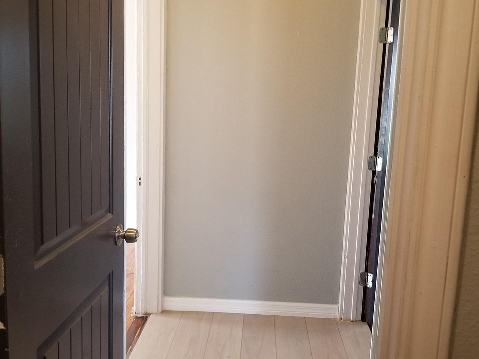 1st image of 930 Gulf St #1
