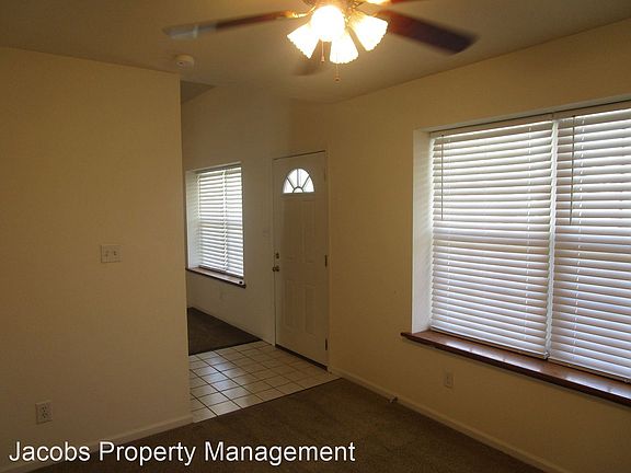 3rd image of 1724 Louise Cir