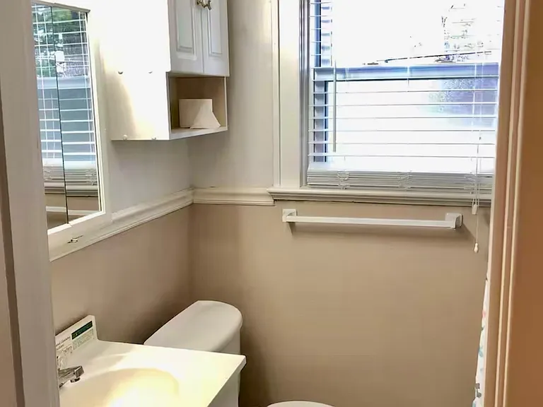 716 S 45th St — Photo 11
