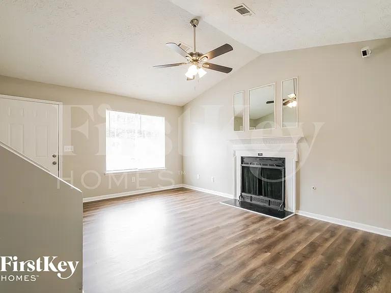 2103 Charles Cudd Ct — Photo 3