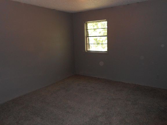 5th image of 1318 Northcliff Ave
