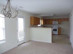 3rd image of 1139 Kinnan Dr