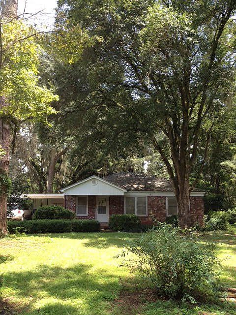 1st image of 1809 S Magnolia Dr