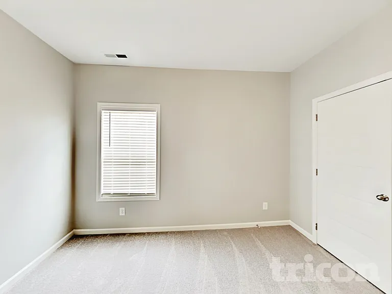 738 Mitscher Dr — Photo 13