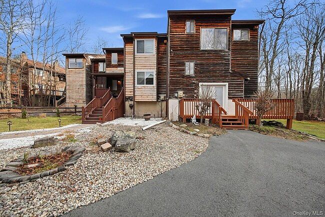 1st image of 30 Edelweiss Dr #1