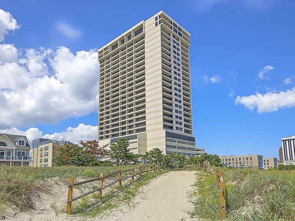 1st image of 3851 Boardwalk APT 907