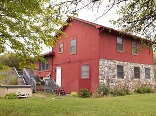 4529 Valentine Rd, Whitmore Lake, MI 48189