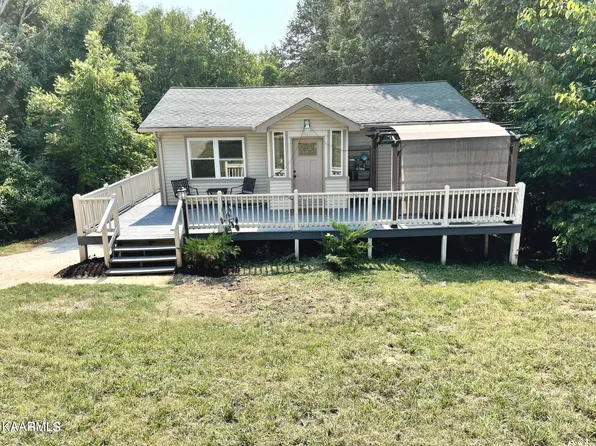 3311 Big Cove Ln, Louisville, TN 37777