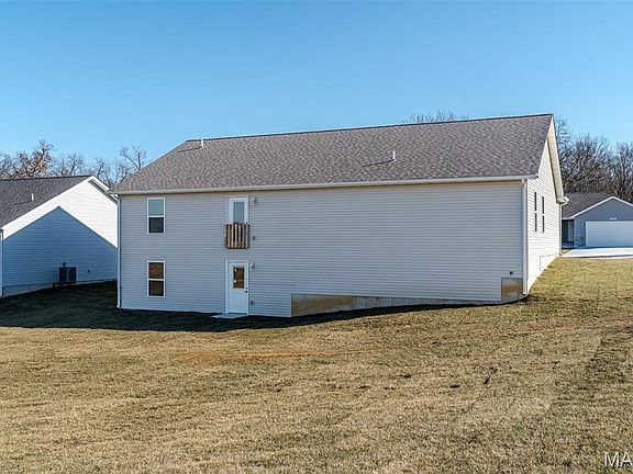 4th image of 28505 Shallow Water Rd