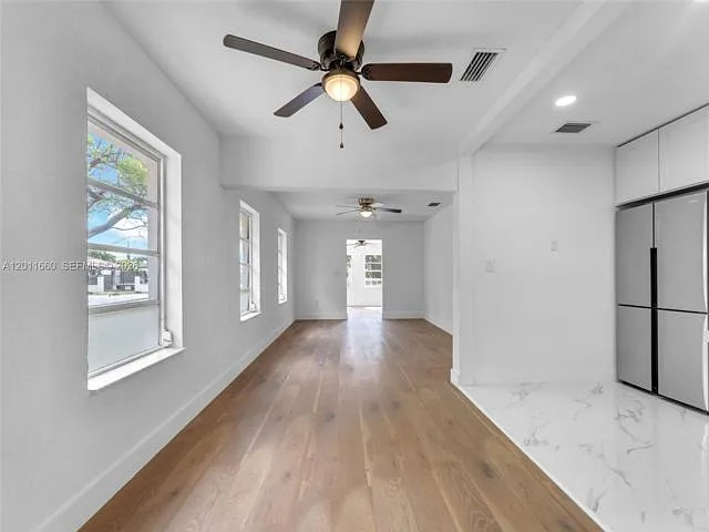520 NW 32nd Pl — Photo 8