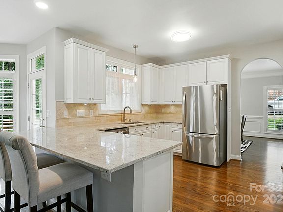 3rd image of 4312 Beech Wood Ct