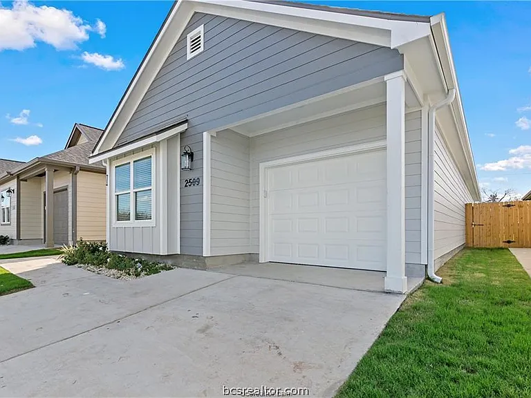 2509 Shady Route Ln — Photo 2