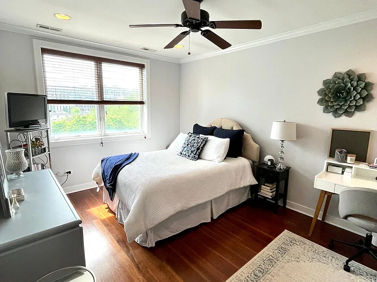 825 N Hudson Ave #4D — Photo 7
