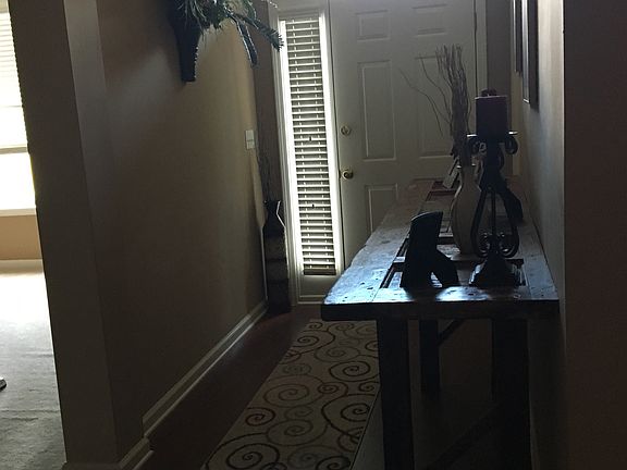5th image of 615 Glenmede Ln