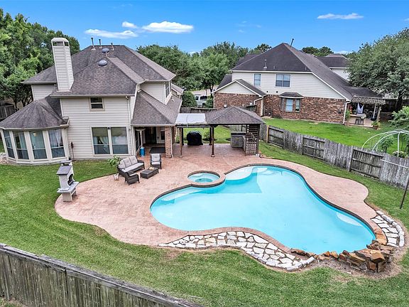 2nd image of 5402 Rising Meadow Ln
