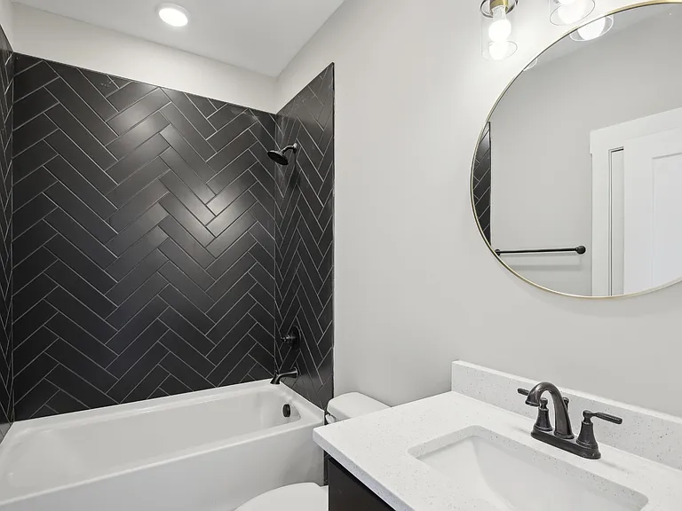 377 Archwood Dr — Photo 23