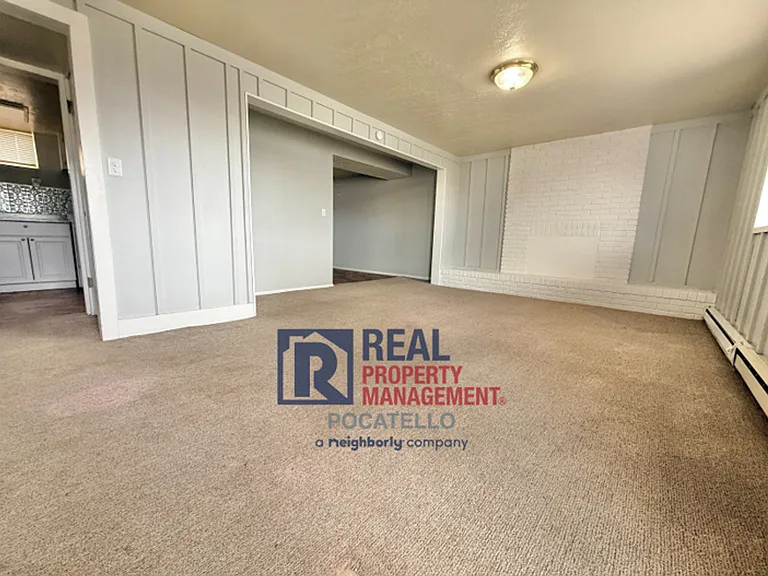 1921 Monte Vista Dr — Photo 6