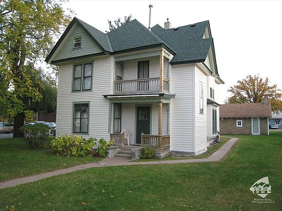 3rd image of 6447 Elm St APT 3