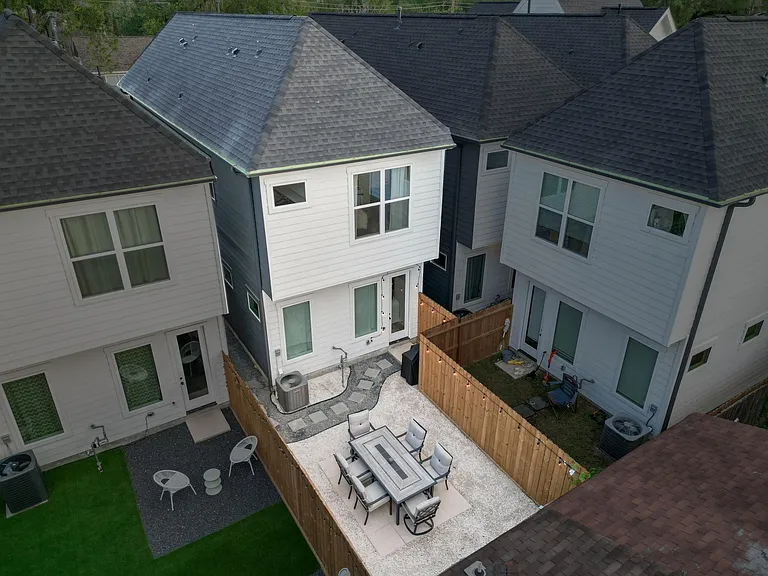 2105 Sam Wilson St #D — Photo 22