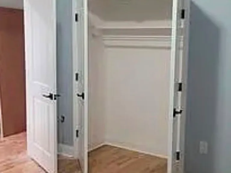 61 Linden Ave #9 — Photo 6