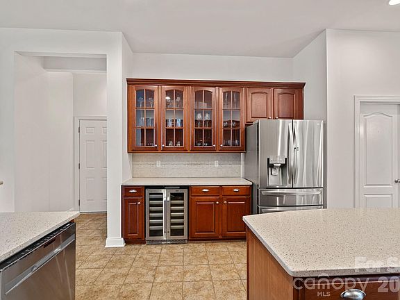 4th image of 9927 Daufuskie Dr
