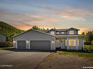 24334 Rebecca Hill Cir, Chugiak, AK 99567