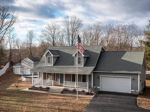 939 N Main St, Killingly, CT 06239