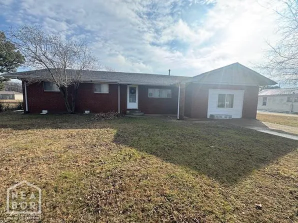 212 N Park St, Corning, AR 72422