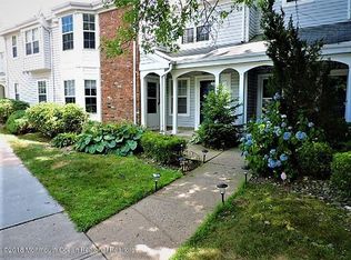 299 Tulip Ln, Freehold, NJ 07728