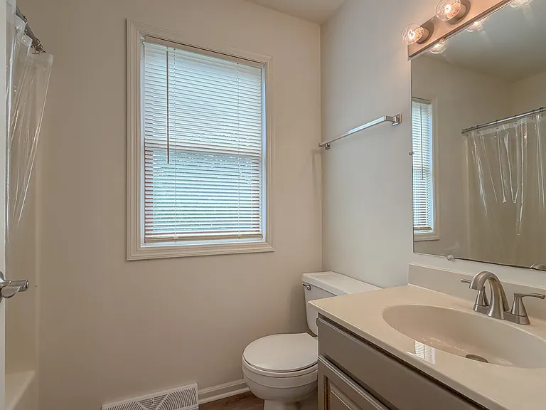 28 Pheasant Ln — Photo 20
