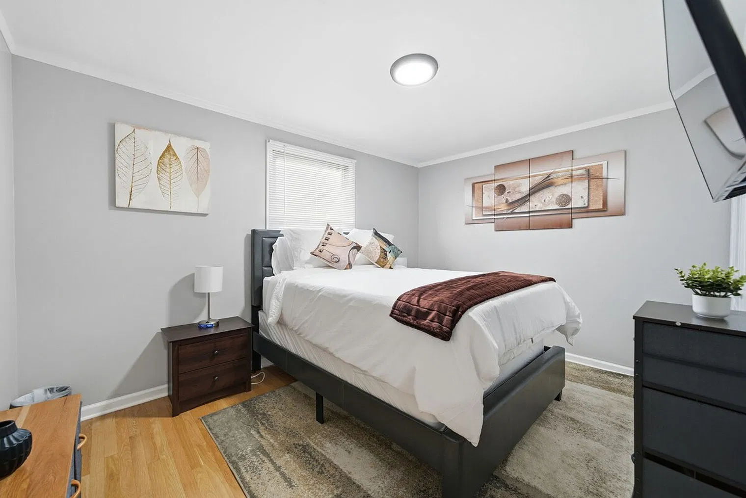 3 bed, 2.0 bath, $15,610 — Photo 4
