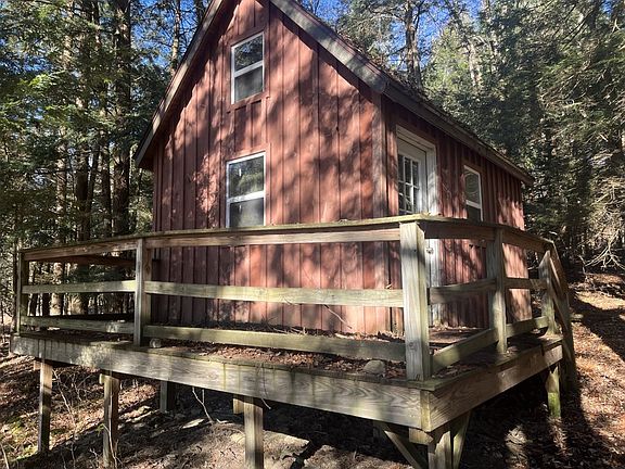 5th image of 112 Matthew Ln