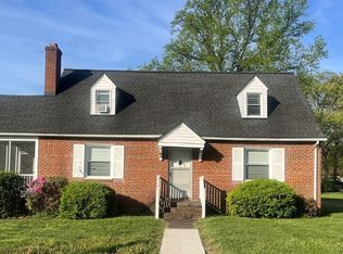 1056 Shelby Dr, Richmond, VA 23224