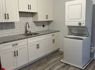210 W Elizabeth Ave, Linden, NJ 07036