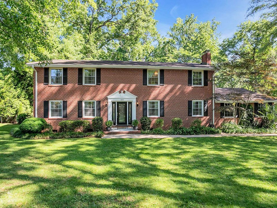 1st image of 203 Hickory Ln