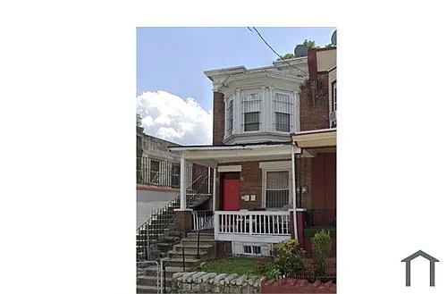 5202 Webster St #B Photo 1